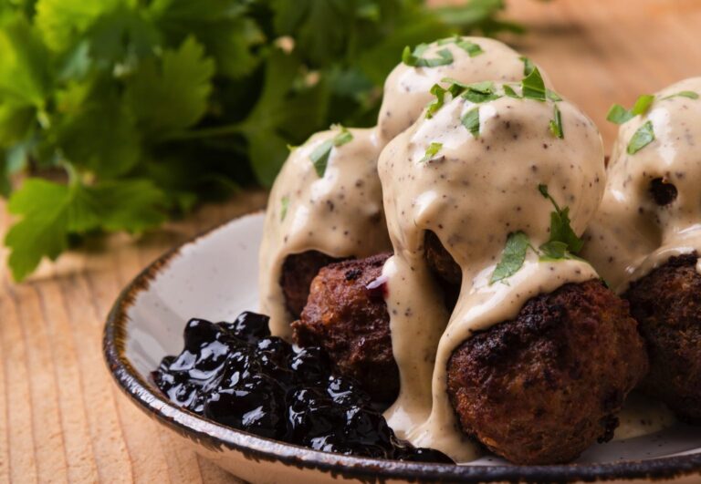 ALBÓNDIGAS EN SALSA DE ARÁNDANOS